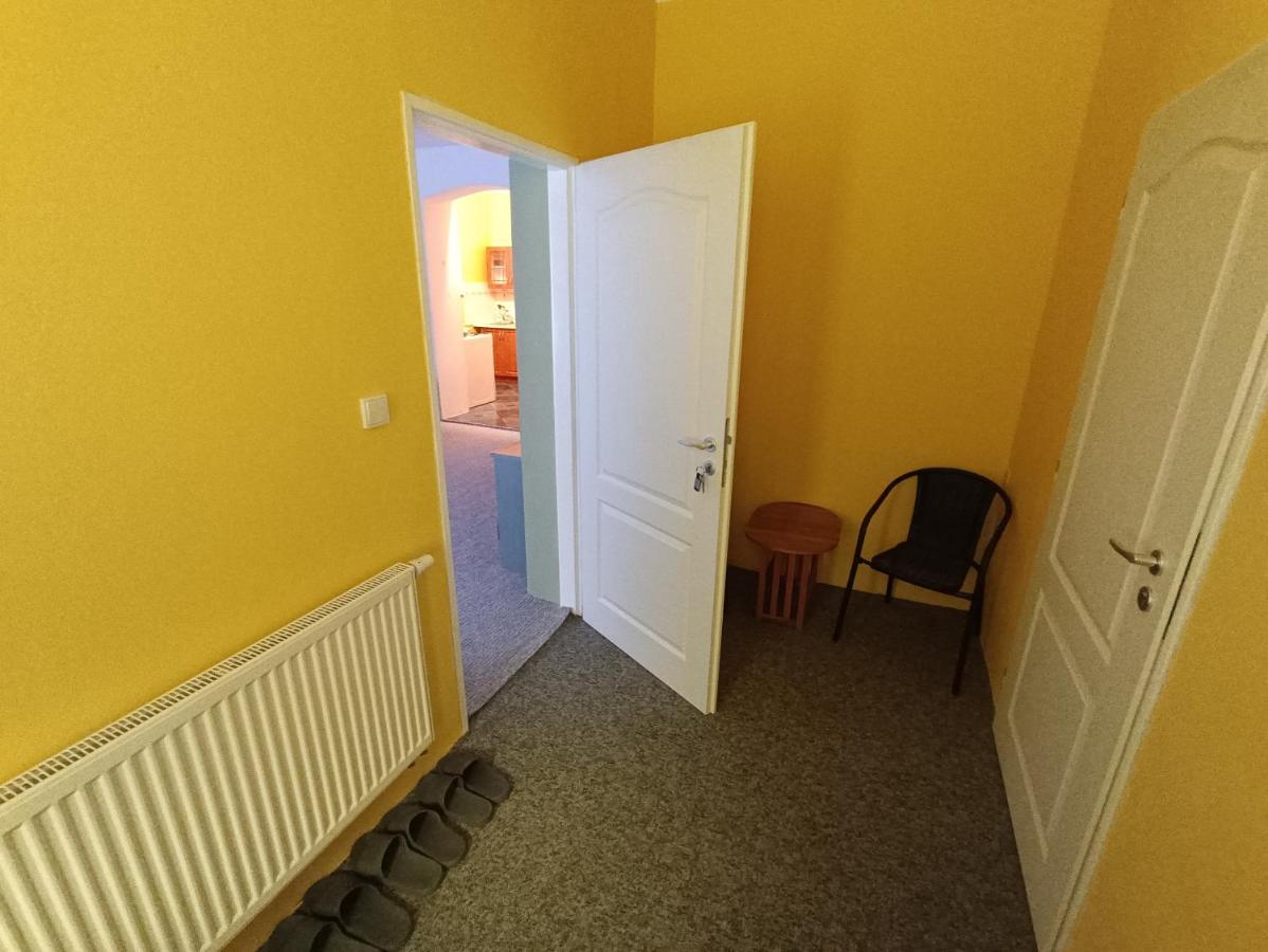 Apartman Horni Slavkov Hodinarstvi Exteriör bild