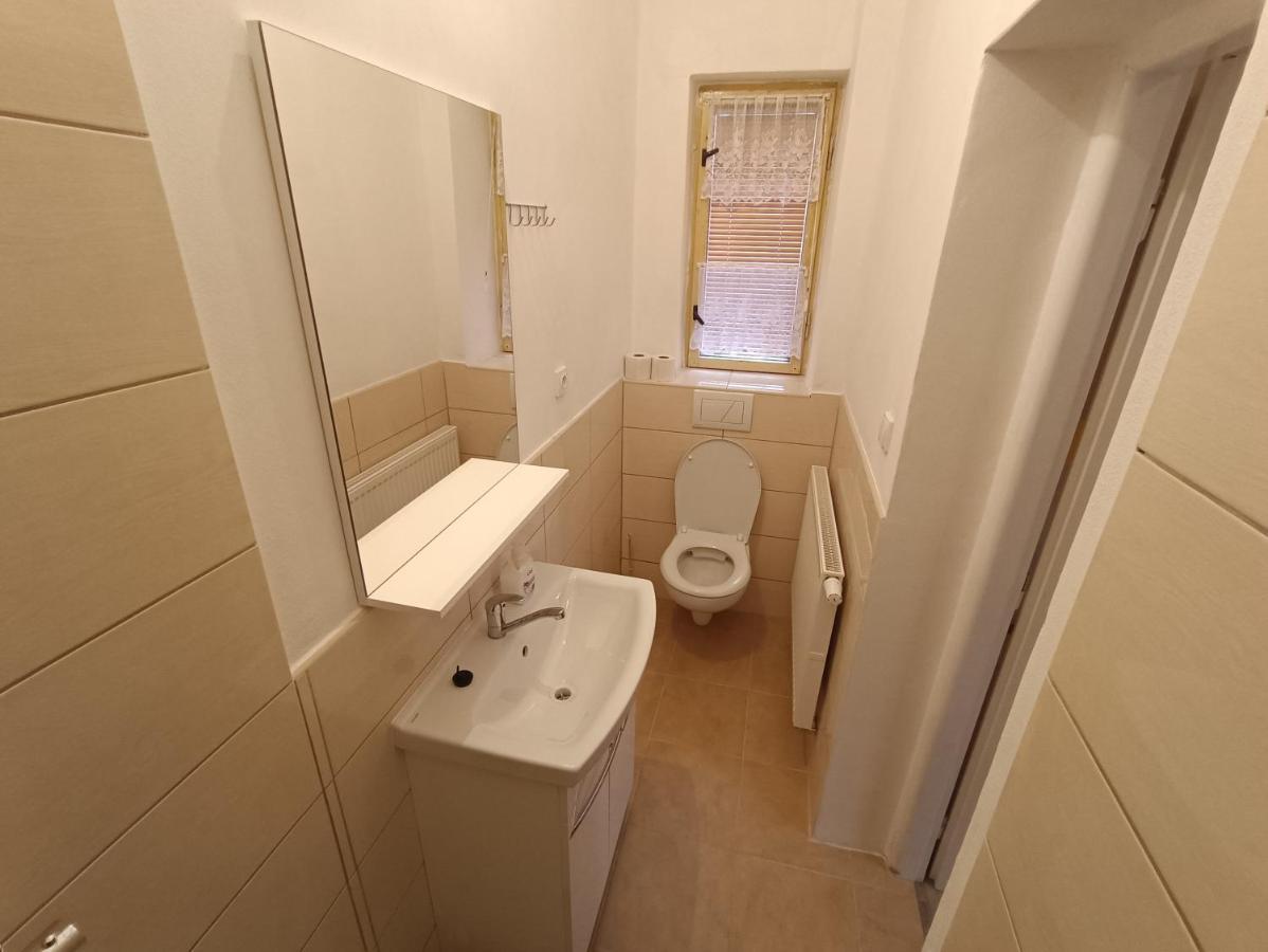 Apartman Horni Slavkov Hodinarstvi Exteriör bild