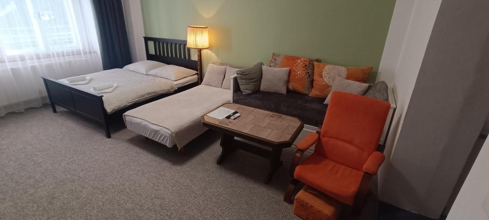 Apartman Horni Slavkov Hodinarstvi Exteriör bild