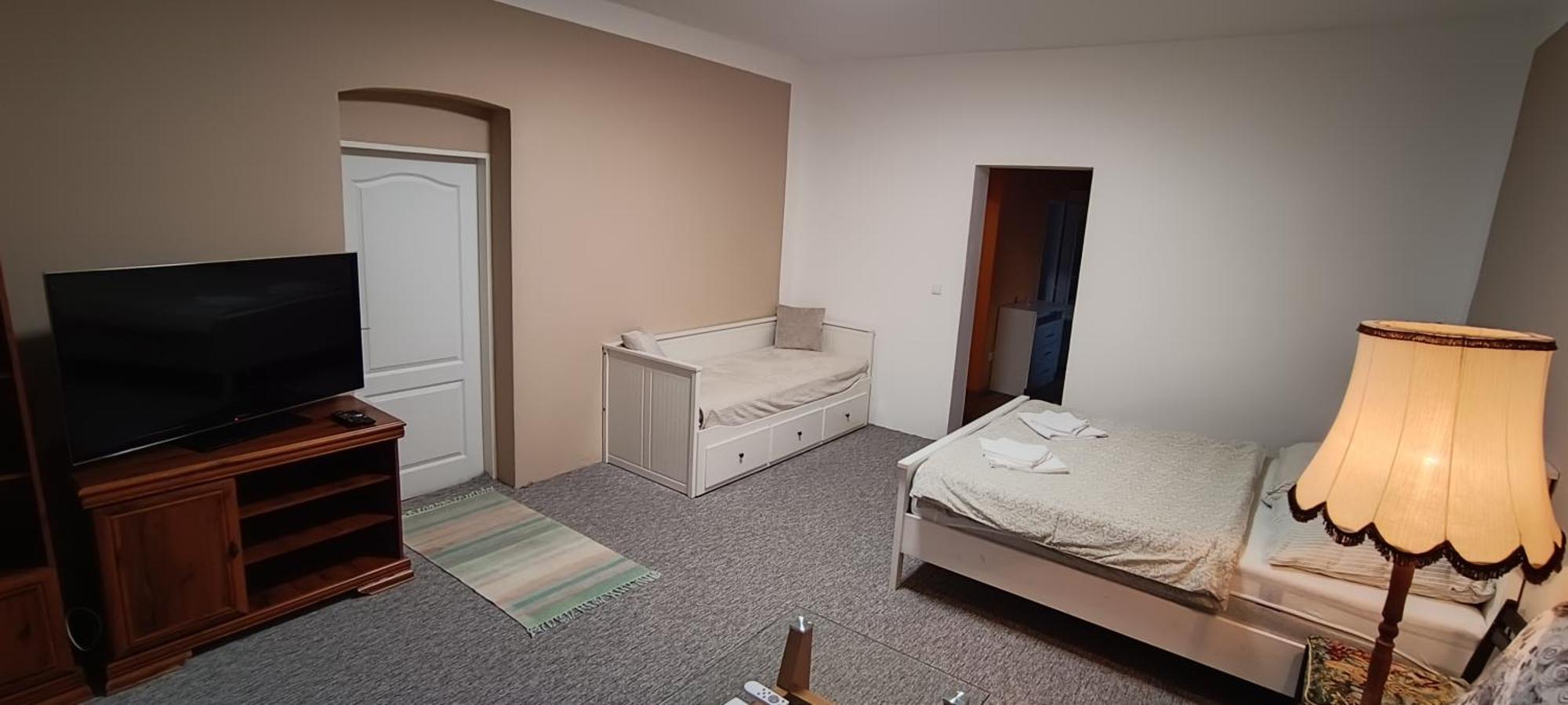Apartman Horni Slavkov Hodinarstvi Exteriör bild