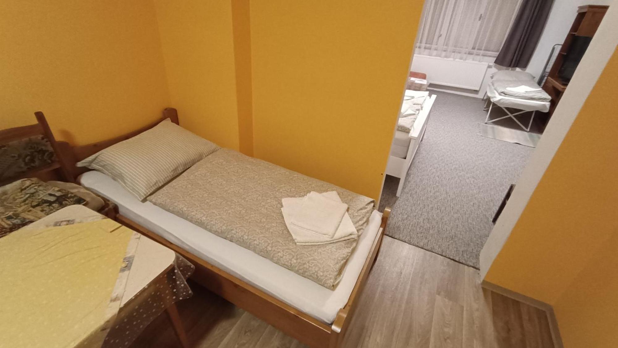 Apartman Horni Slavkov Hodinarstvi Exteriör bild